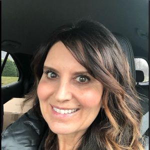 Meet your Posher, Renee